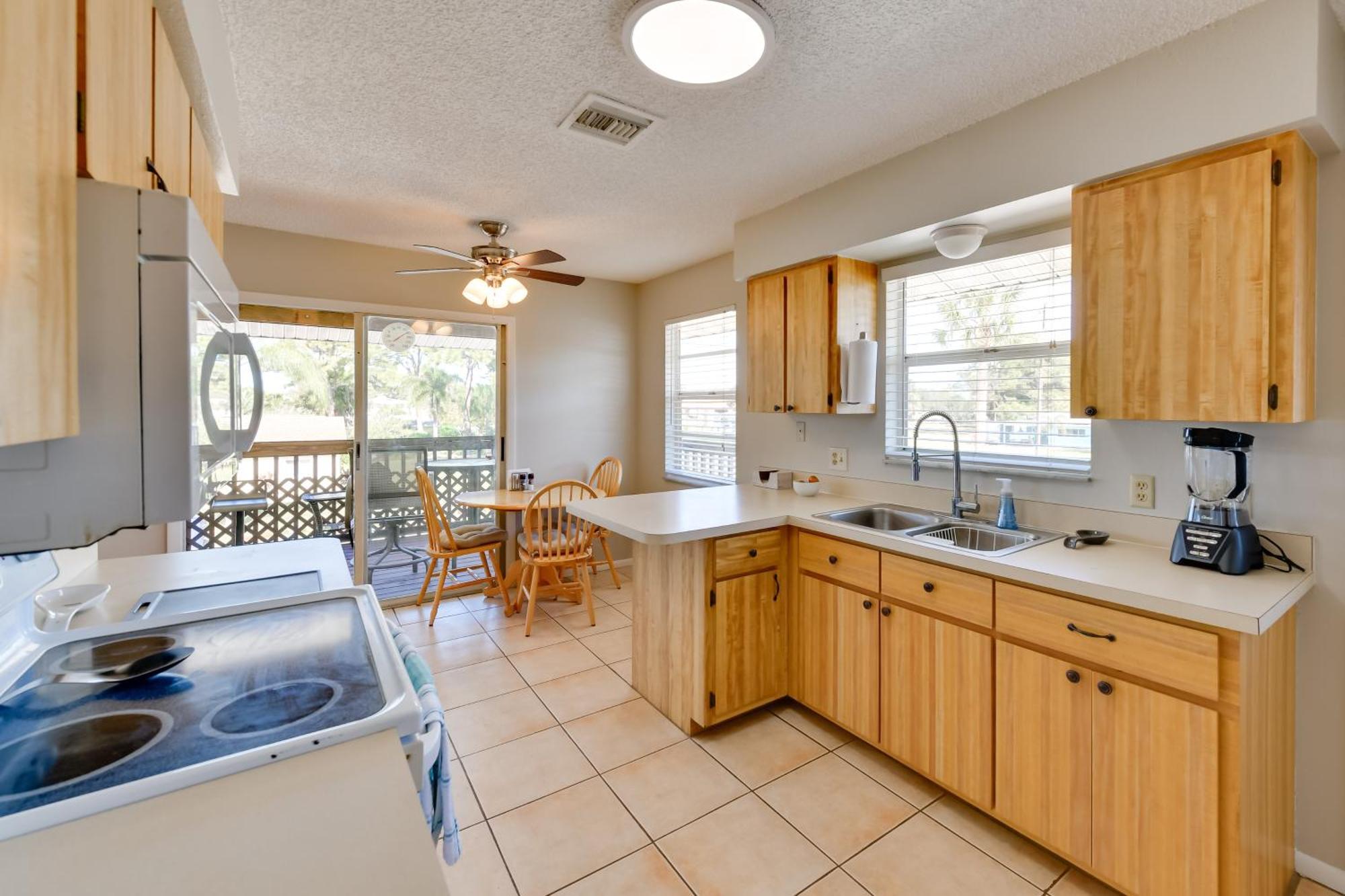 Coastal Oasis With Shared Pool, 2 Mi To Beach! Englewood Exterior foto